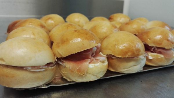 Mini brioches garnies